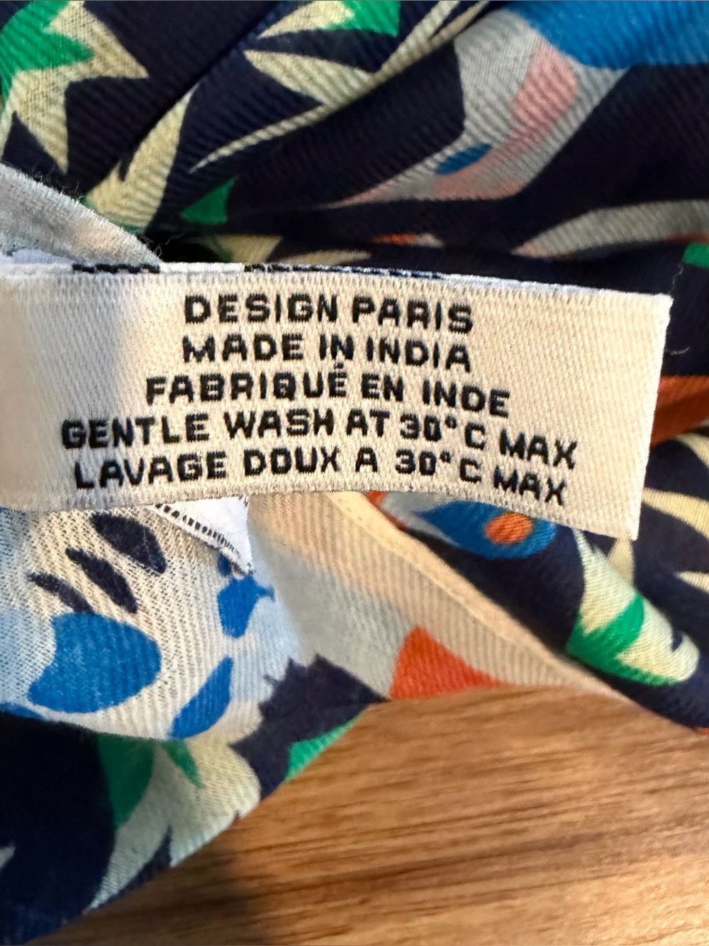 Inoui Editions 100% Wool Illustrated Art Scarf Multicolor French Designer - Picture 4 of 13